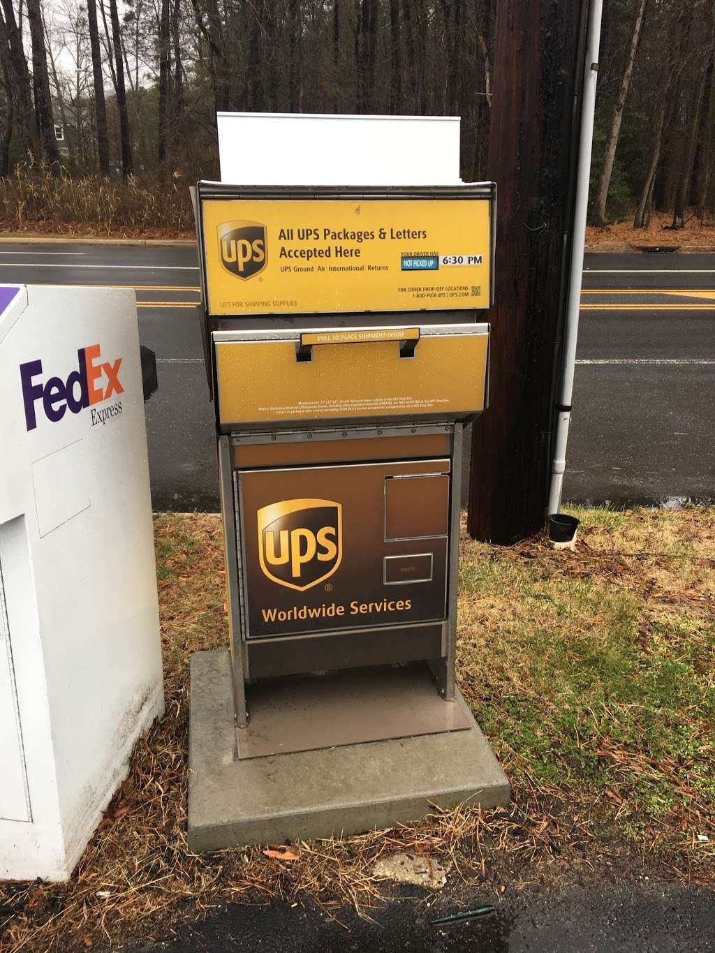 UPS Drop Box | 101 Taunton Rd, Medford, NJ 08055, USA