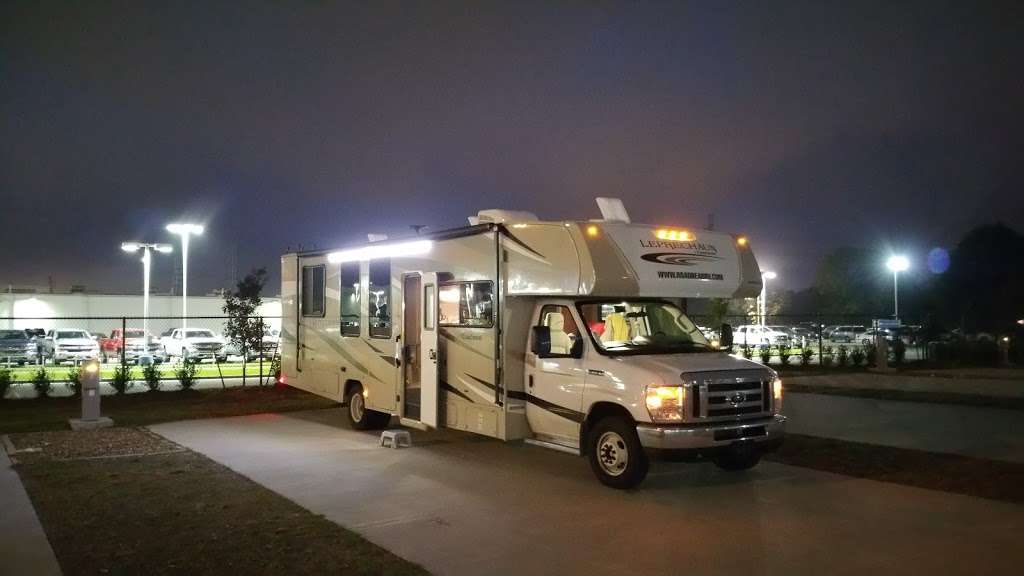 USA RV Resorts Houston | 12187 Sagedowne Ln, Houston, TX 77089, USA | Phone: (832) 781-4777