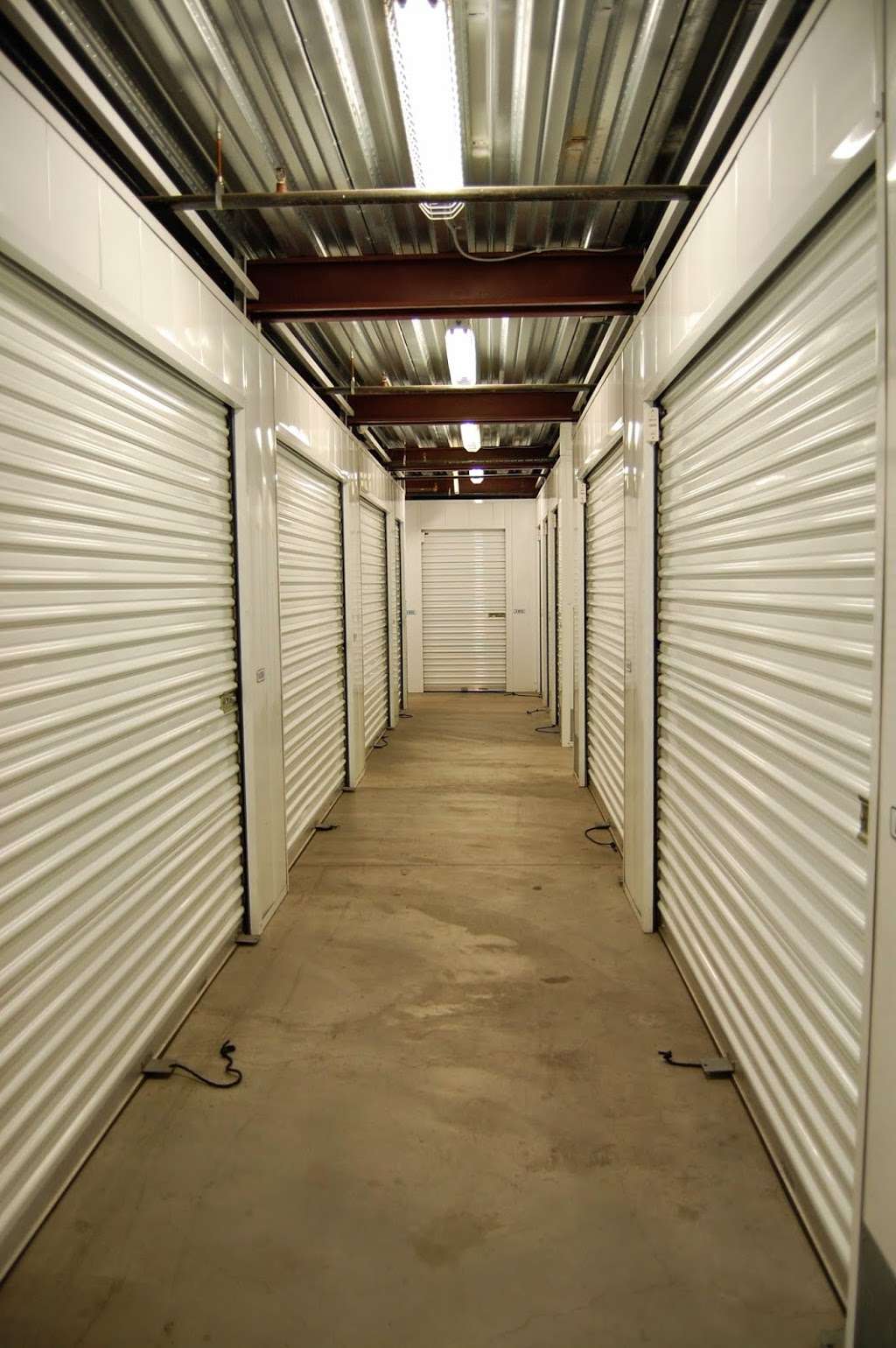 Storage Etc... Long Beach | 2911 Redondo Ave, Long Beach, CA 90806 | Phone: (562) 364-1922