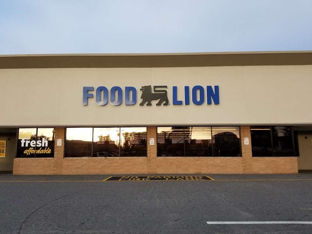 Food Lion | 3123 Dallas High Shoals Hwy, Dallas, NC 28034, USA | Phone: (704) 922-9832