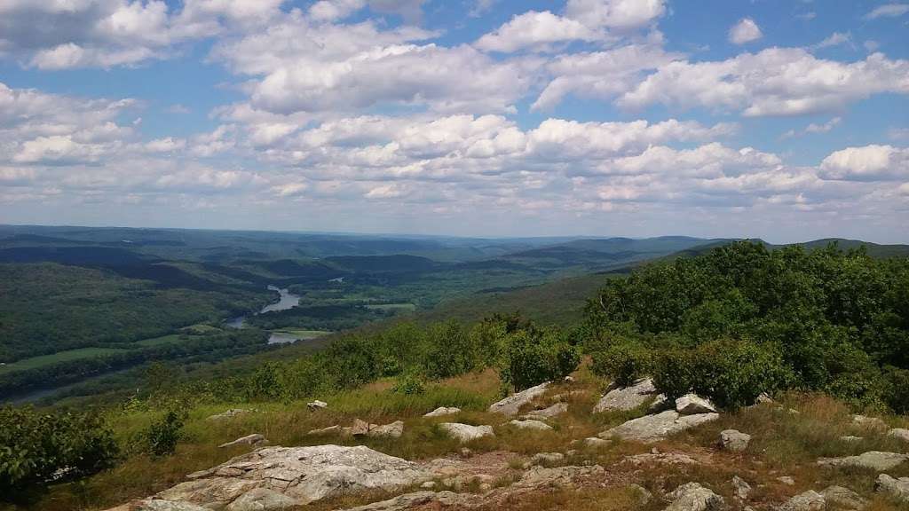 Large Pile of Rocks | Appalachian Trail, Hardwick Township, NJ 07825, USA