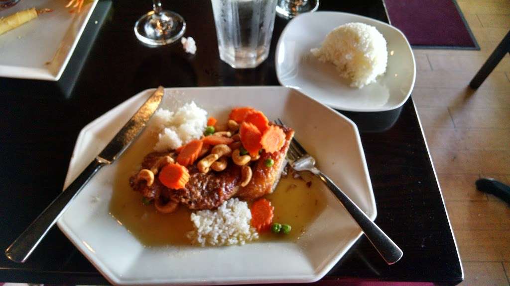 Thai Avenue Restaurant | 4791 W Tilghman St, Allentown, PA 18104 | Phone: (610) 351-9496