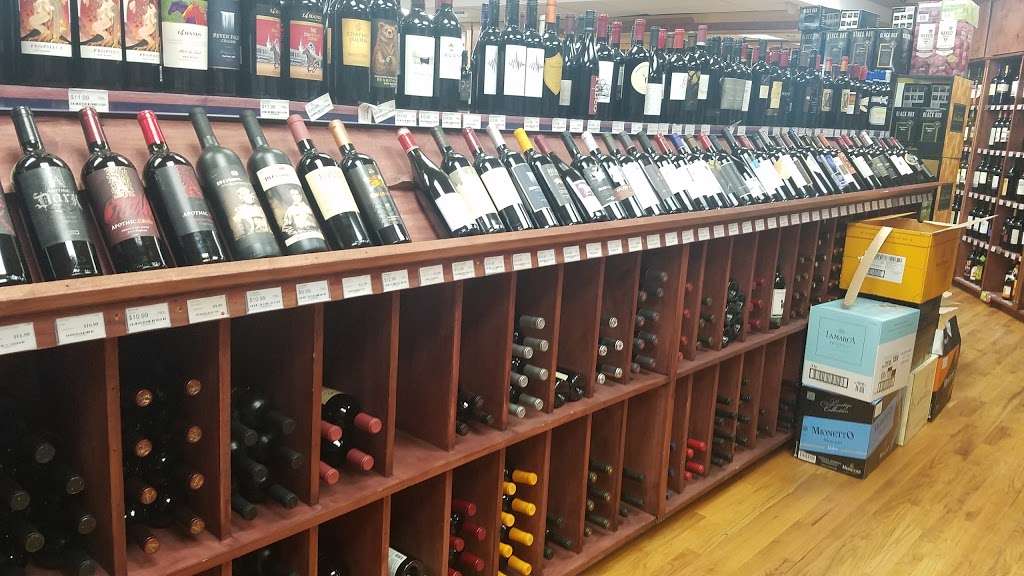 Franny Lew Wine & Liquor | 58-50 Francis Lewis Blvd, Oakland Gardens, NY 11364, USA | Phone: (718) 428-1111