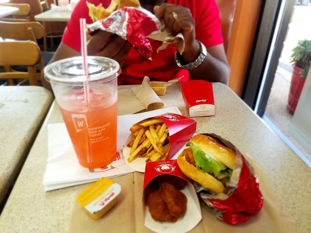 Wendys | 1916 Linden Blvd, Brooklyn, NY 11207, USA | Phone: (718) 272-8725