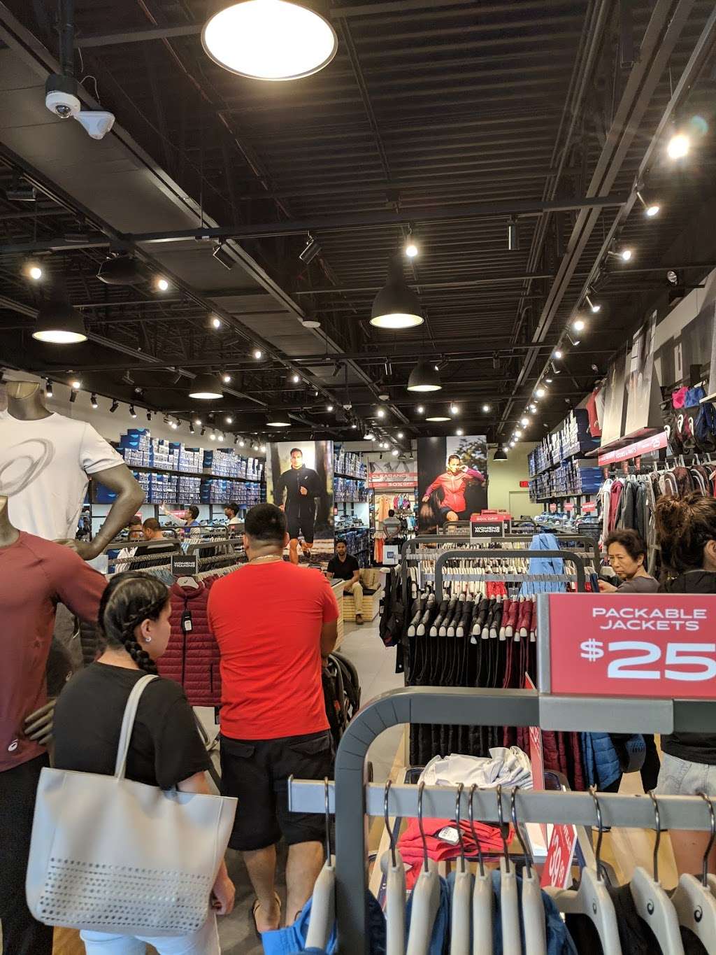 Asics Outlet San Francisco Store, SAVE 52%.