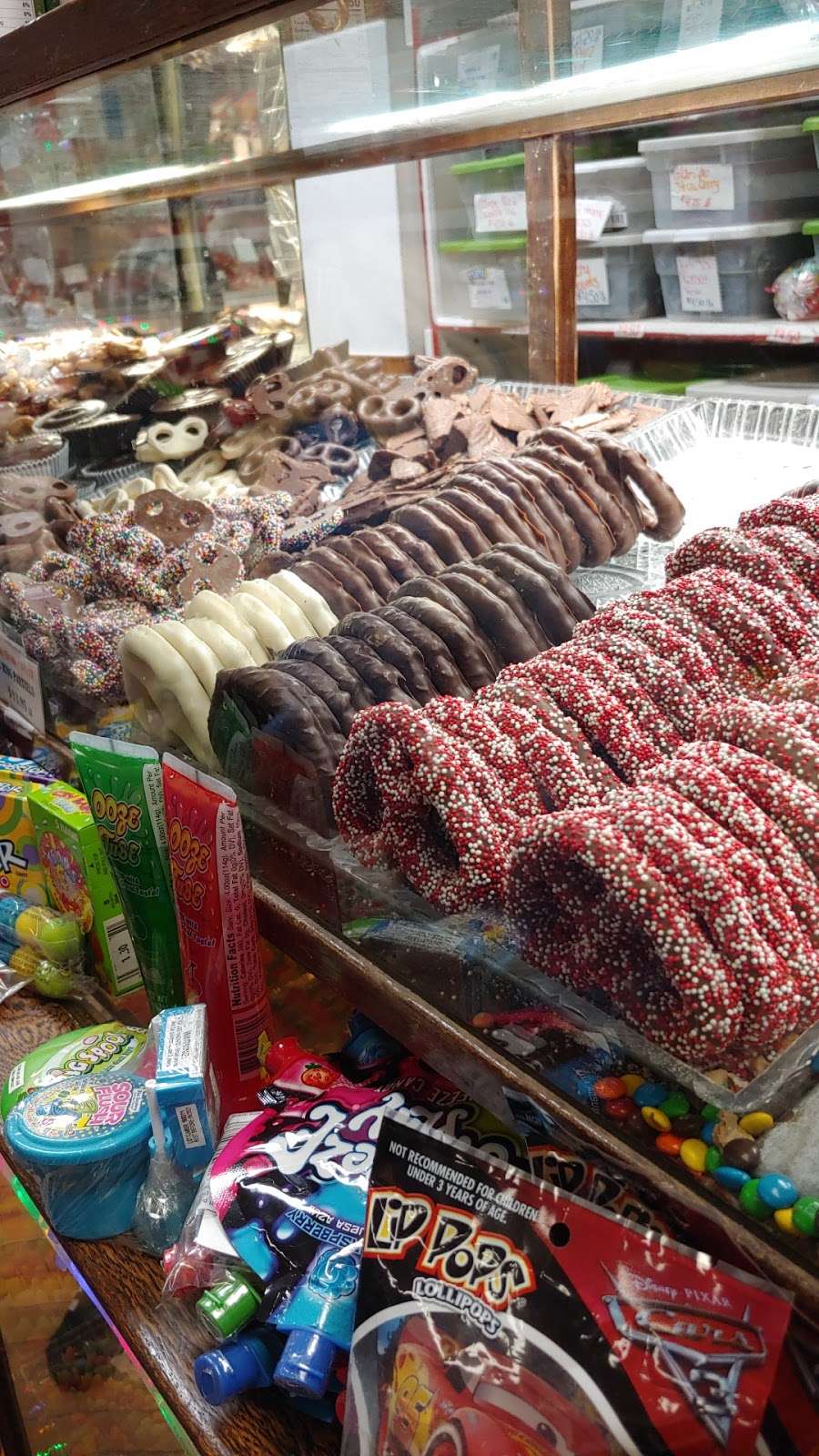 Port Clinton Peanut Shop | 231 Center St, Port Clinton, PA 19549, USA | Phone: (610) 562-0610