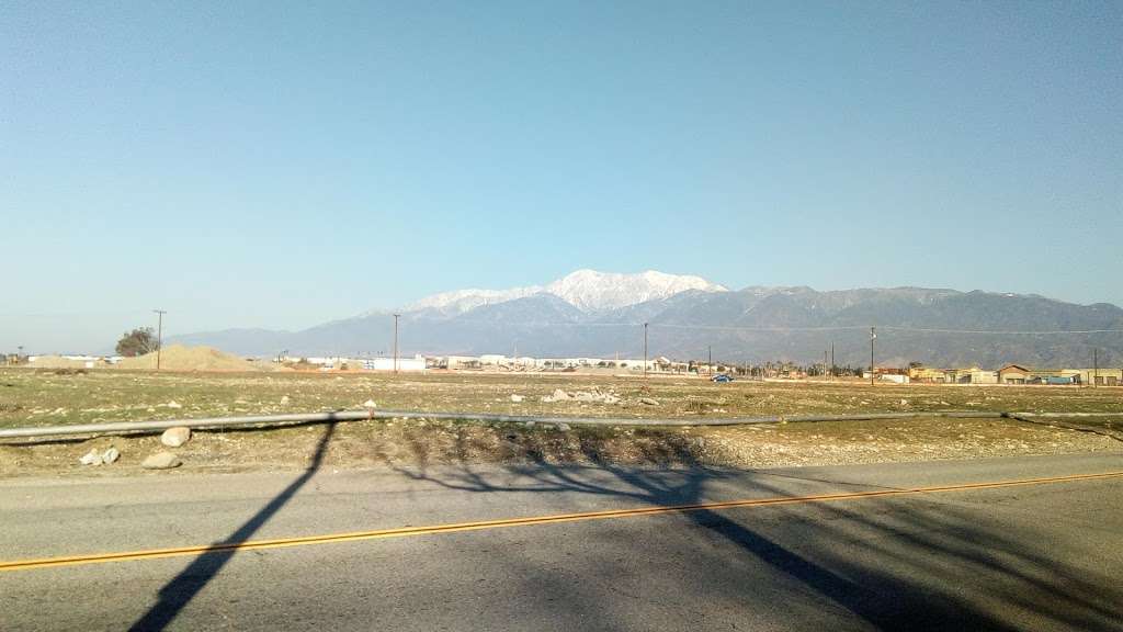 Cambria Park | 17140 Cambria Ave, Fontana, CA 92336, USA | Phone: (909) 349-6900