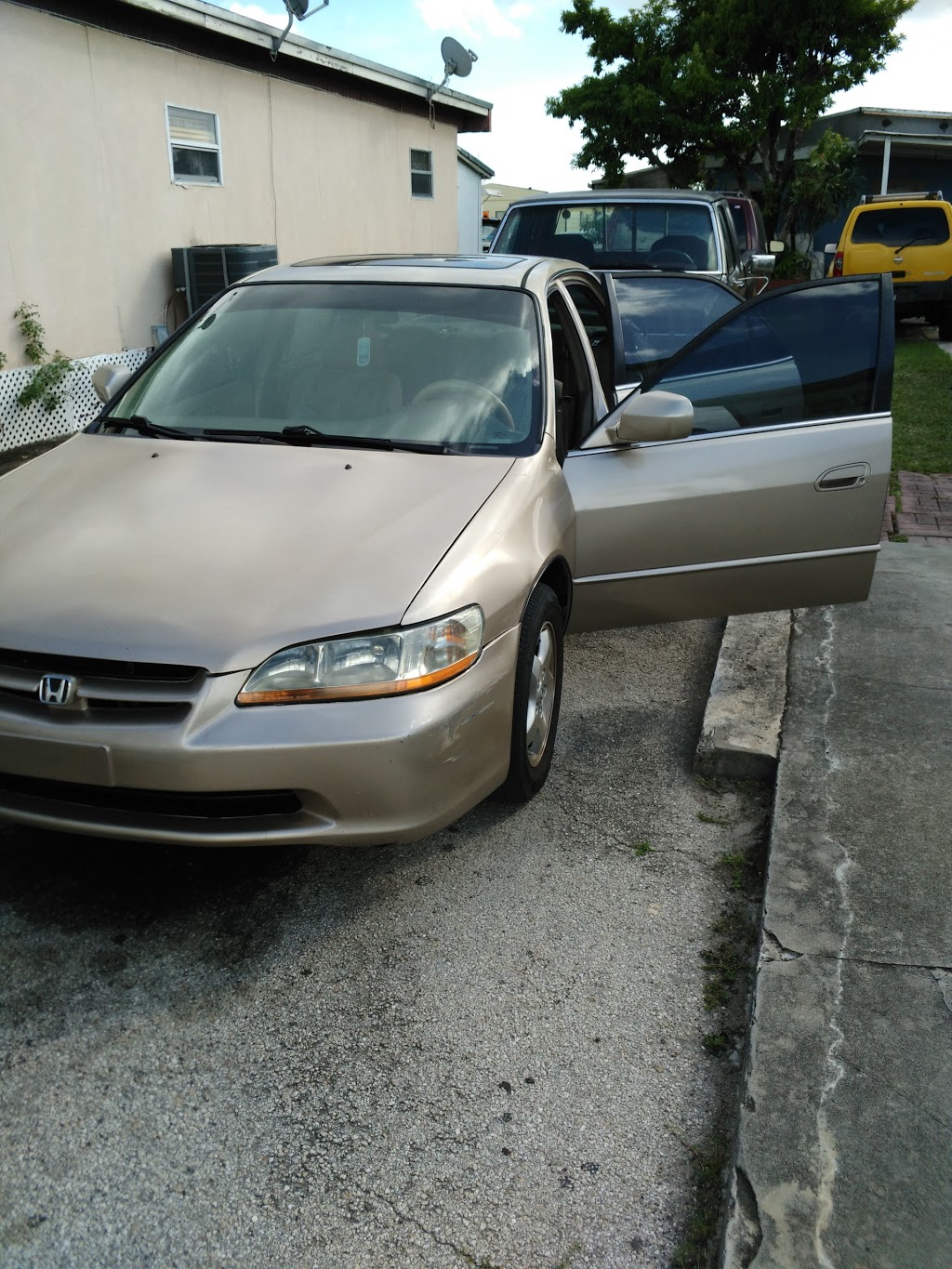 renan rico auto repair | 12470 SW 184th St, Miami, FL 33177, USA | Phone: (786) 663-6377