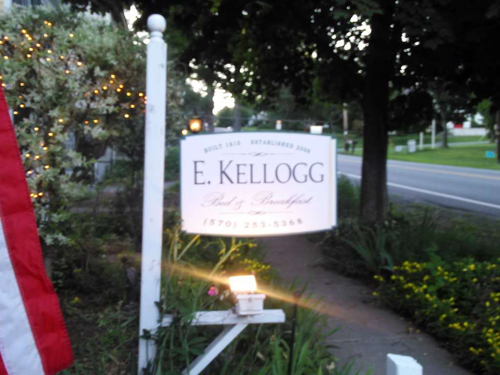 E. Kellogg Bed & Breakfast | 403 Wayne St, Honesdale, PA 18431, USA | Phone: (570) 253-5368