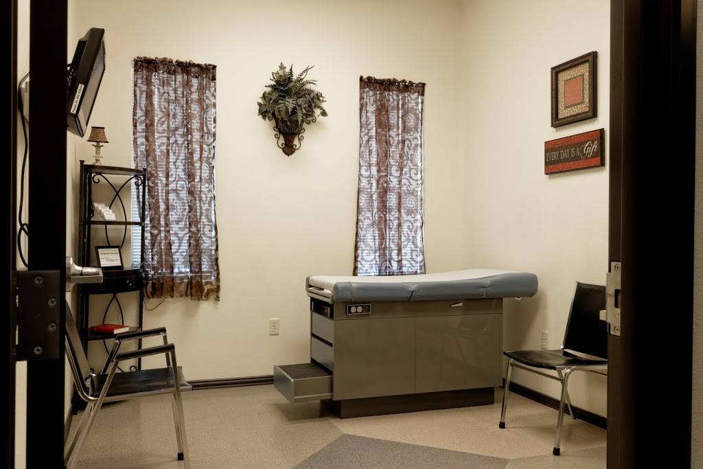 TotalCare Clinic | 1005 S Crowley Rd, Crowley, TX 76036, USA | Phone: (817) 297-4455