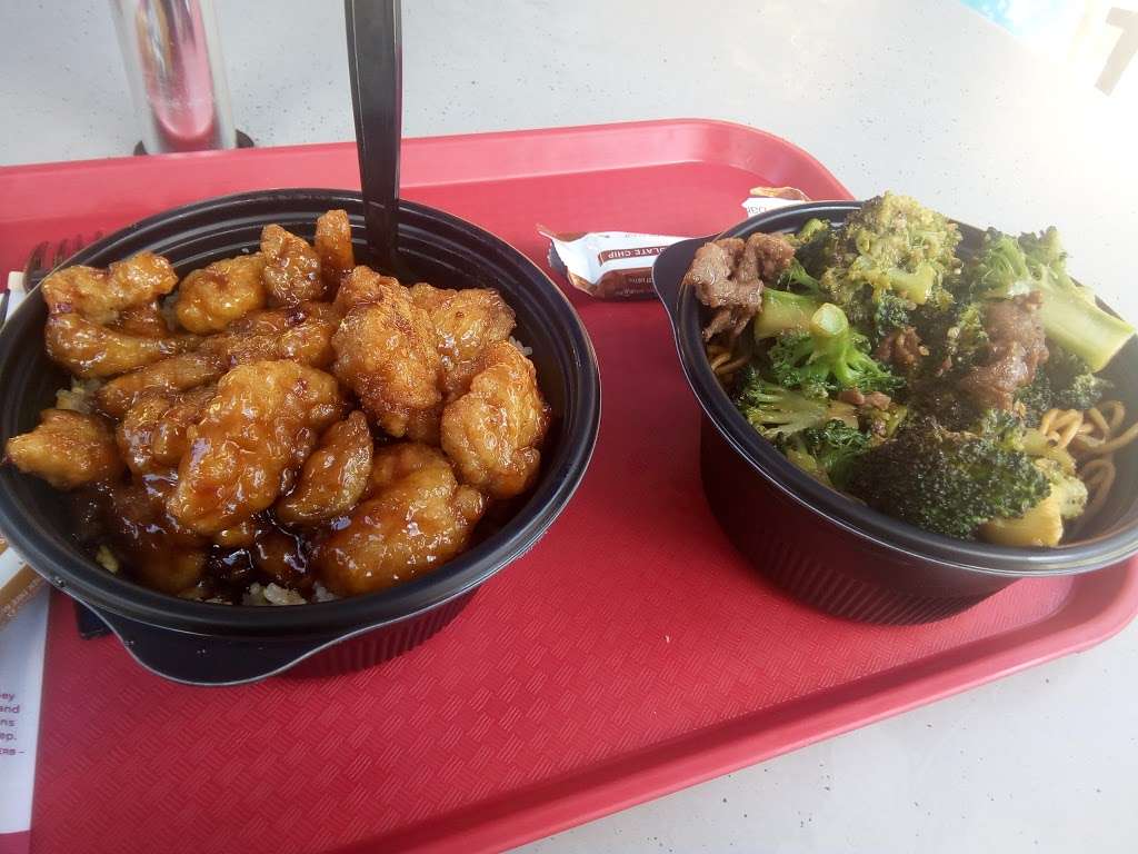 Panda Express | 16000 Theme Park Way, Doswell, VA 23047, USA | Phone: (804) 876-3906