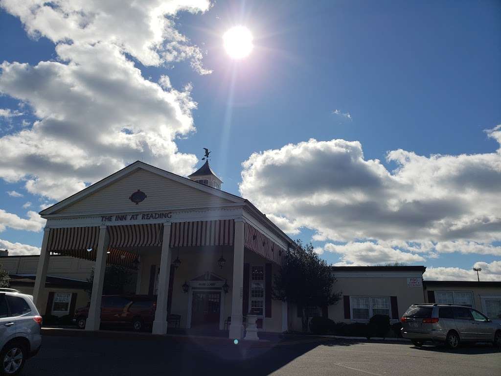 Publick House Restaurant | 1040 N Park Rd, Reading, PA 19610, USA | Phone: (610) 372-7811