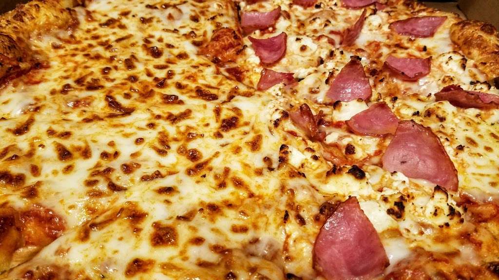 Dominos Pizza | 614 E Main St, Waynesboro, PA 17268 | Phone: (717) 765-0199