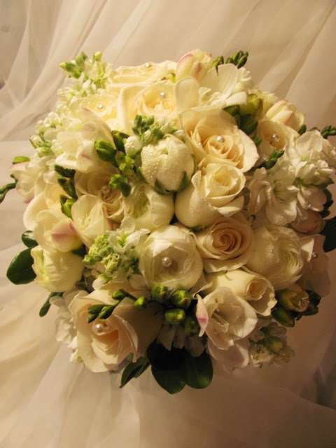 Anitas Beautiful Flowers | 50 Foreston Woods Dr #108, Stafford, VA 22554, United States | Phone: (540) 720-5040