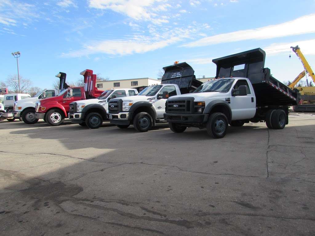 Badger Isuzu Truck Center | 10915 W Rogers St, West Allis, WI 53227, USA | Phone: (414) 321-3100