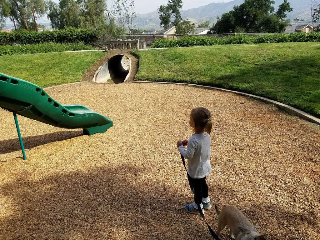 Knolls Park | 1300 Katherine Rd, Simi Valley, CA 93063, USA | Phone: (805) 584-4400