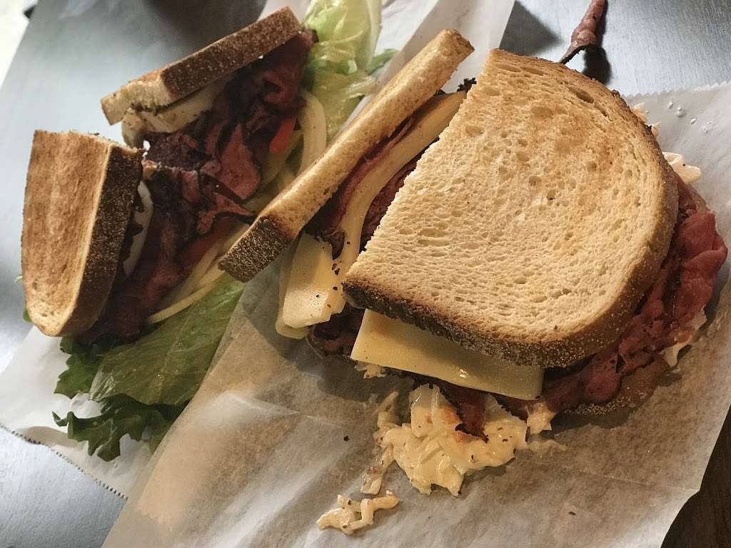 Deans Deli | 720 Easton Rd, Riegelsville, PA 18077, USA | Phone: (610) 510-3027