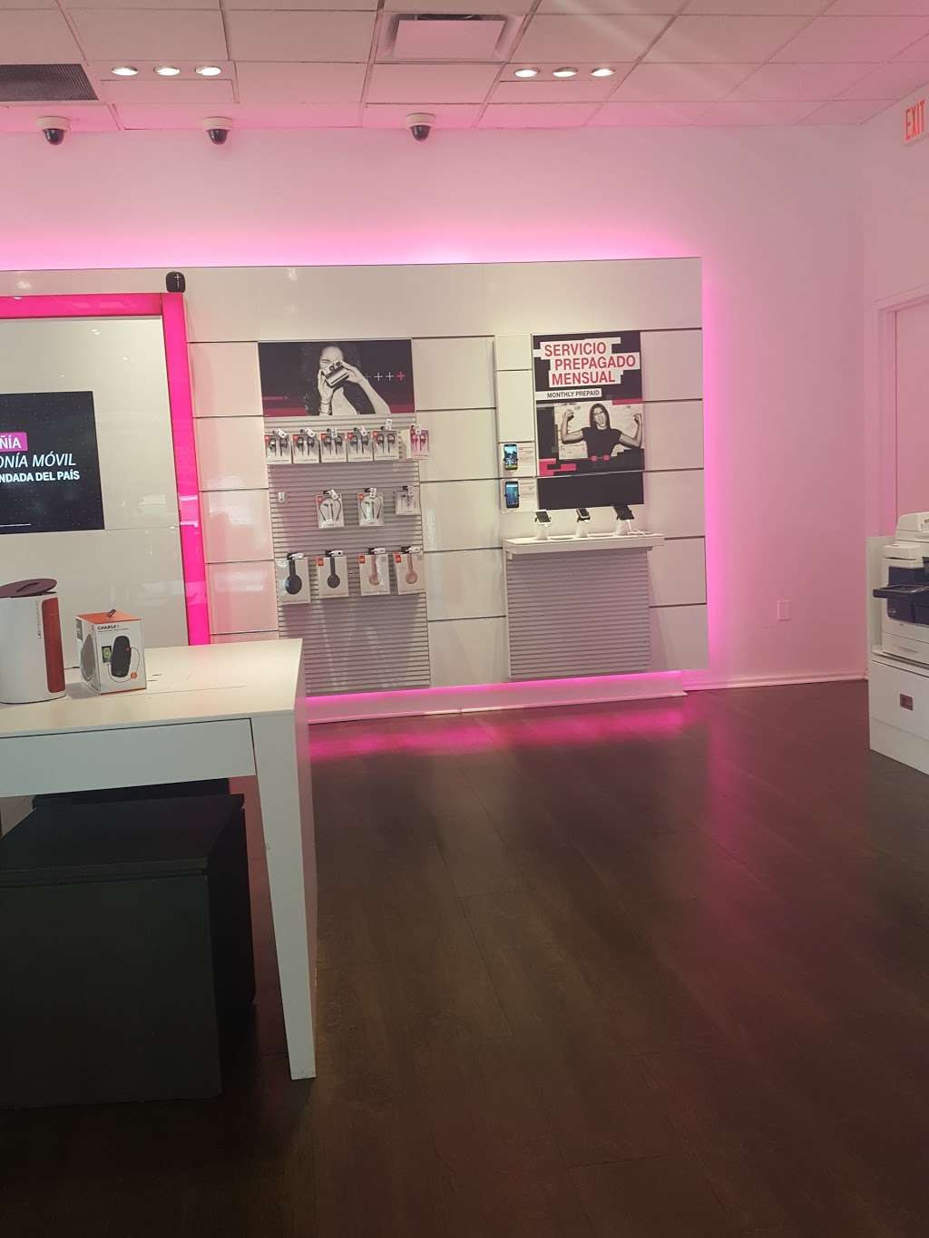 T-Mobile | 1218 Pasadena Blvd, Pasadena, TX 77506, USA | Phone: (713) 473-0028