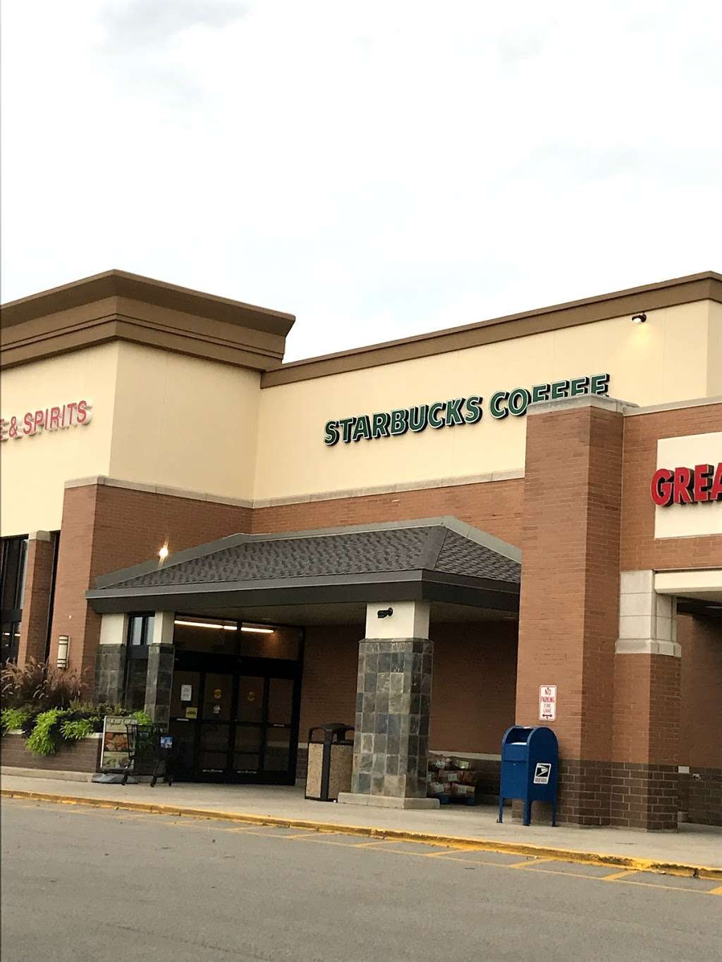 Starbucks | 1150 W Maple Ave, Mundelein, IL 60060 | Phone: (847) 970-9250