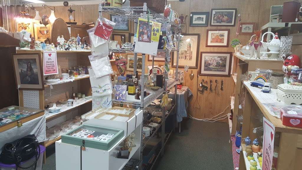 Yesteryear Antique Center | 441 Pine St, Hanover, PA 17331, USA | Phone: (717) 637-1612