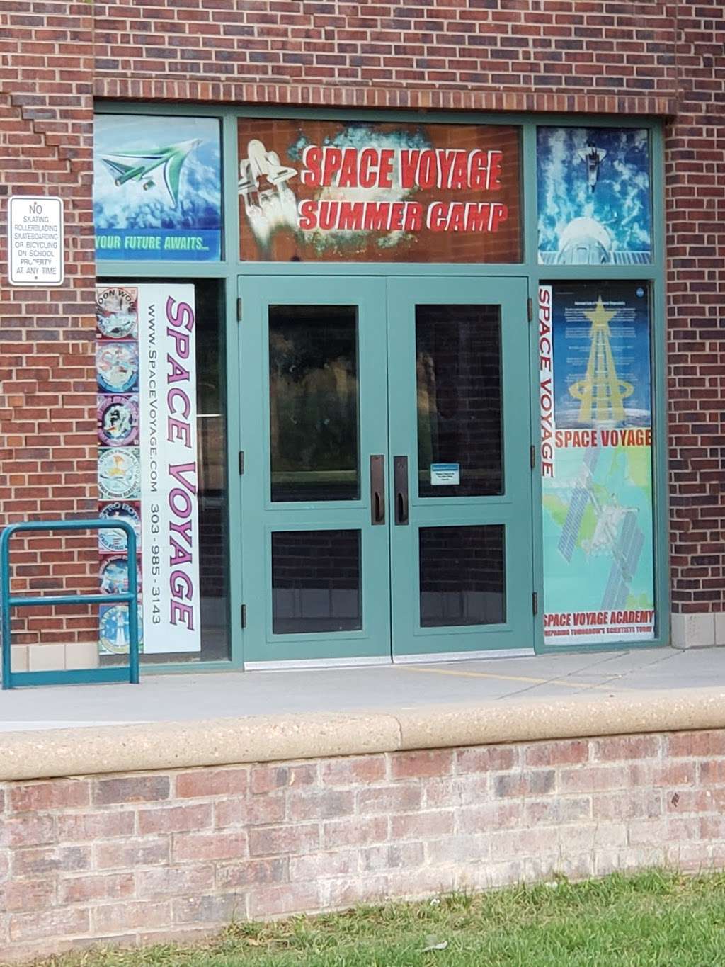 Summit Ridge Middle School | 11809 W Coal Mine Ave, Littleton, CO 80127, USA | Phone: (303) 982-9013