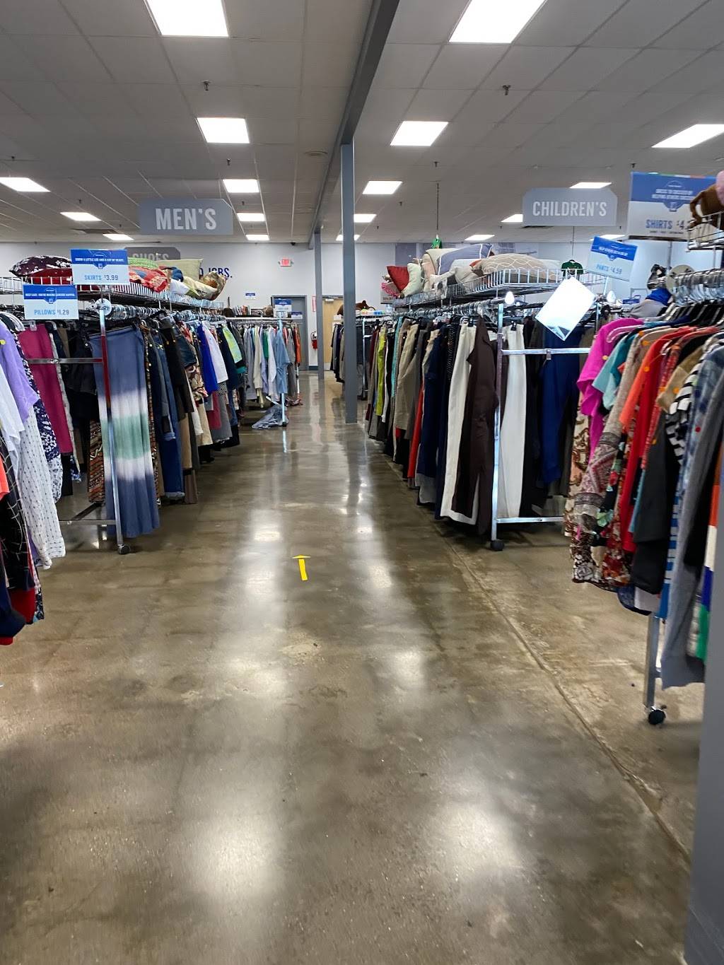 Goodwill | 1002 Lexington Rd Ste 8, Georgetown, KY 40324, USA | Phone: (502) 863-1828