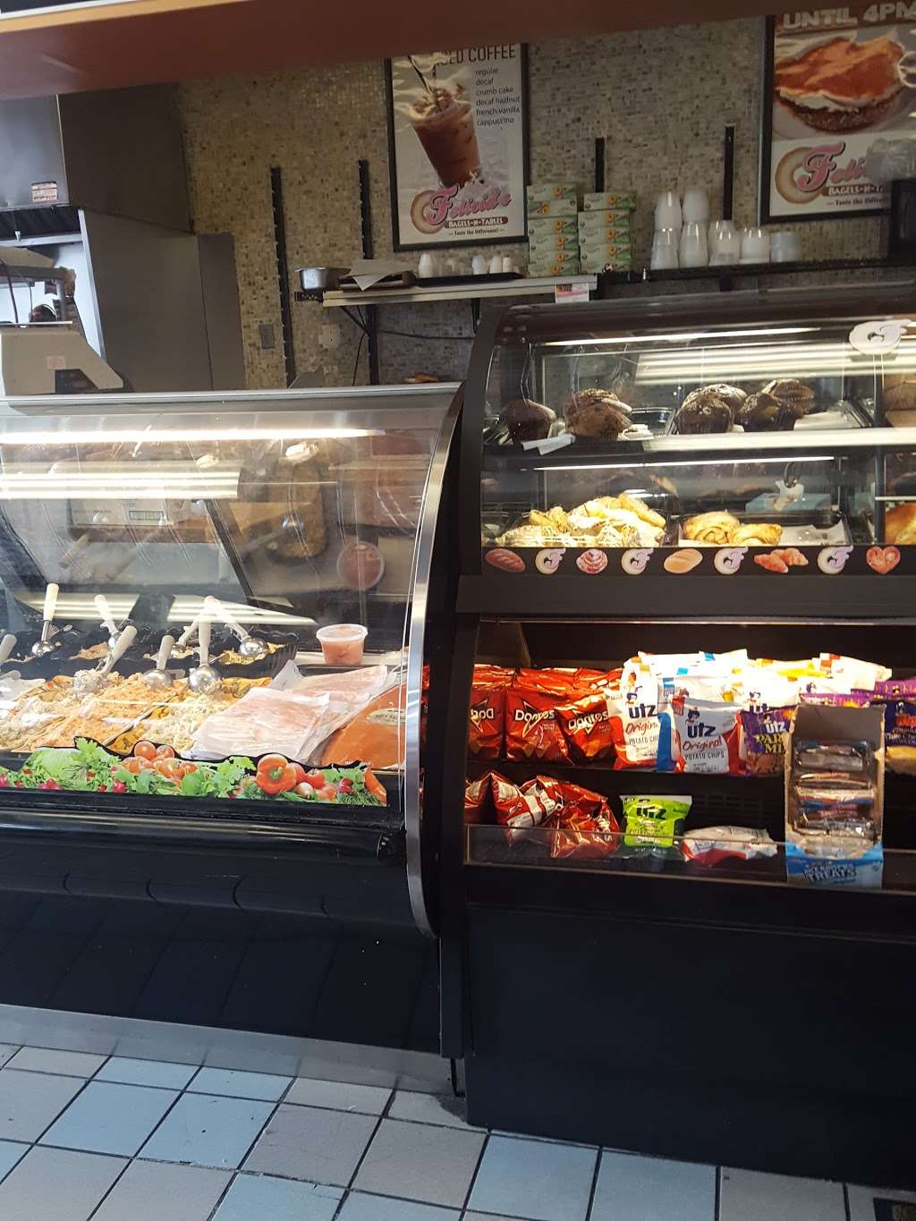 Felicias Bagels-N-Tables | 951 Rosedale Rd, Valley Stream, NY 11581, USA | Phone: (516) 791-0063