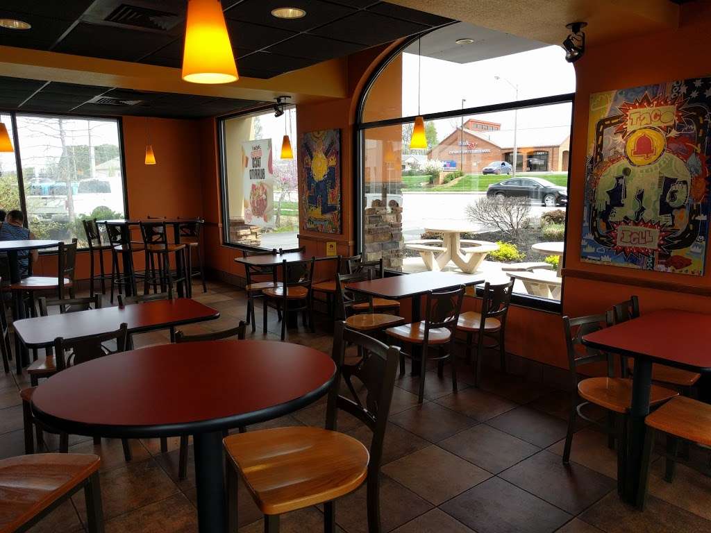 Taco Bell | 2400 S Walnut St, Bloomington, IN 47401, USA | Phone: (812) 336-7944