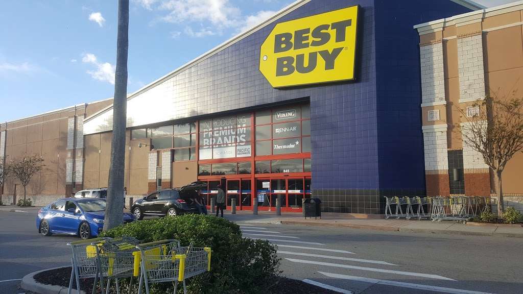 Best Buy | Waterford Lakes, 845 N Alafaya Trail, Orlando, FL 32828, USA | Phone: (407) 482-8099