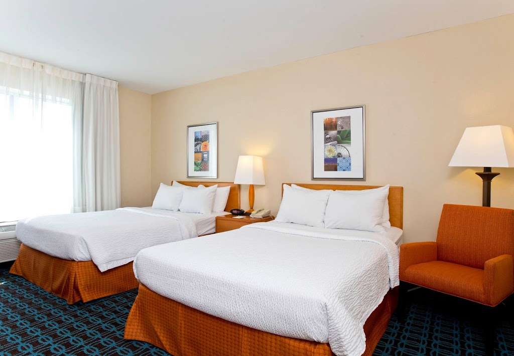 Fairfield Inn & Suites by Marriott Winchester | 250 Front Royal Pike, Winchester, VA 22602, USA | Phone: (540) 665-8881