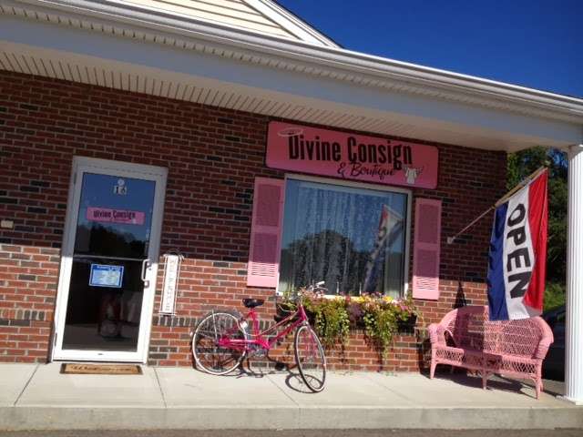 Divine Consign & Boutique | 54 Main St, Lakeville, MA 02347 | Phone: (508) 923-9611