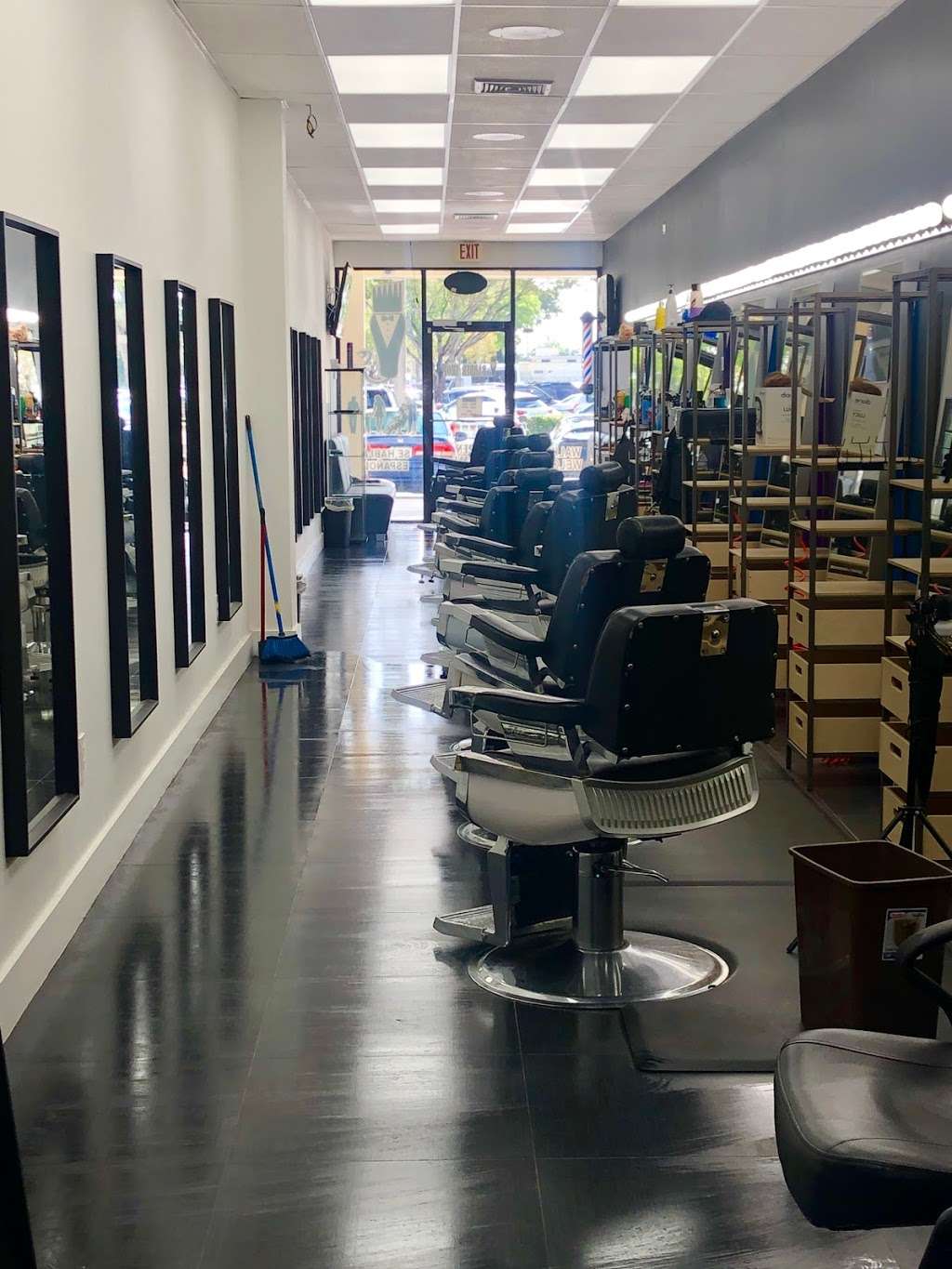 Sharp Barbers | 2474 W 60th St, Hialeah, FL 33014, USA | Phone: (305) 677-2064