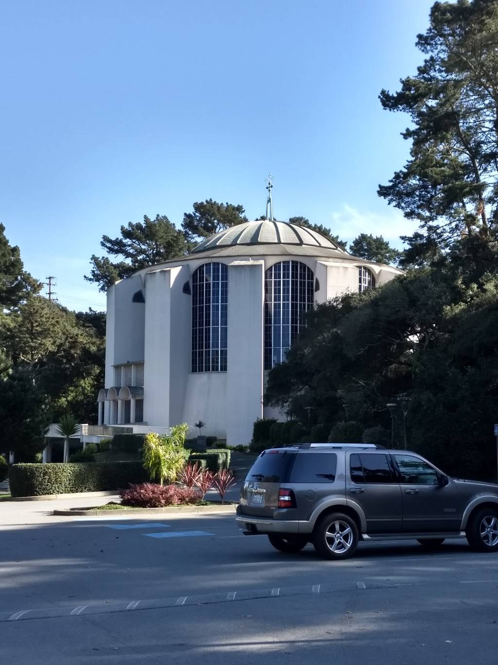 Holy Trinity Greek Orthodox Church | 999 Brotherhood Way, San Francisco, CA 94132, USA | Phone: (415) 584-4747