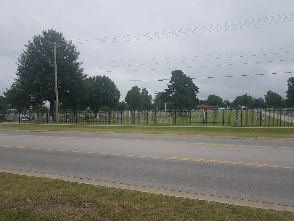 Park Grove Cemetery | 1000 E Houston St, Broken Arrow, OK 74012, USA | Phone: (918) 259-8691