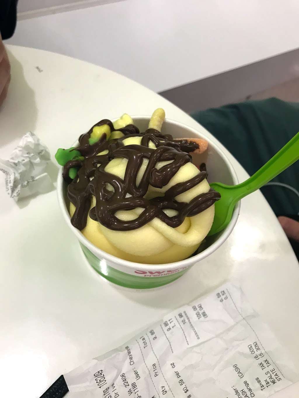 sweetFrog Premium Frozen Yogurt | 15 S Gateway Dr, Fredericksburg, VA 22406, USA | Phone: (540) 479-1188