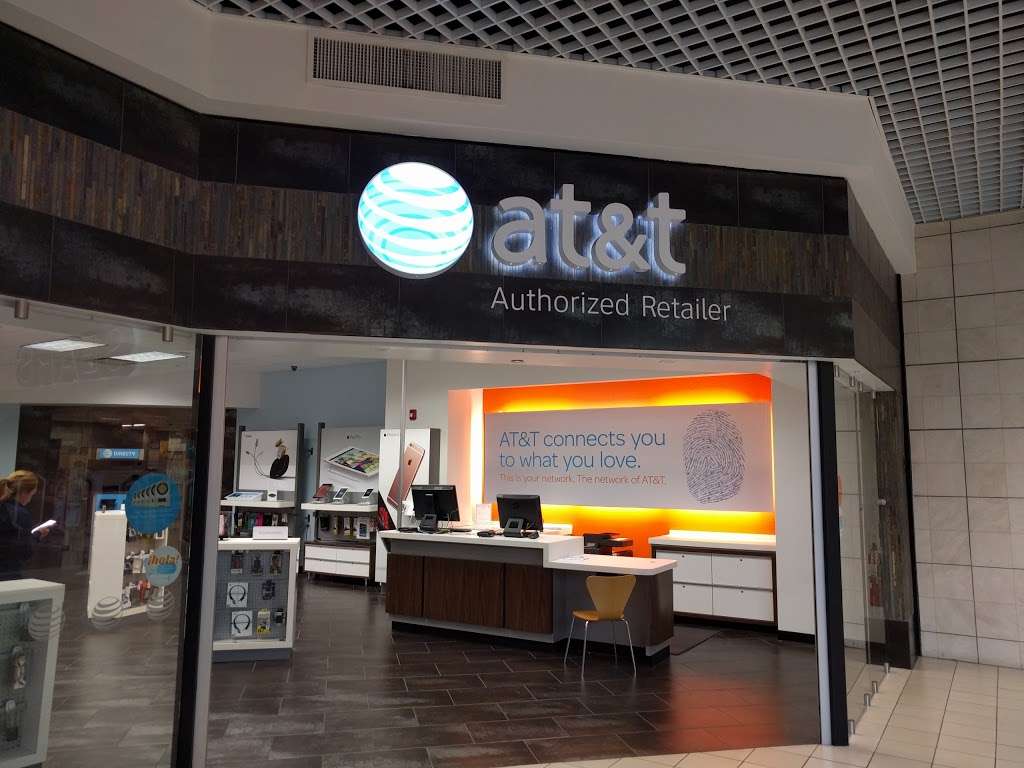 AT&T | 7501 Cermak Rd Suite G14, North Riverside, IL 60546, USA | Phone: (708) 442-2210