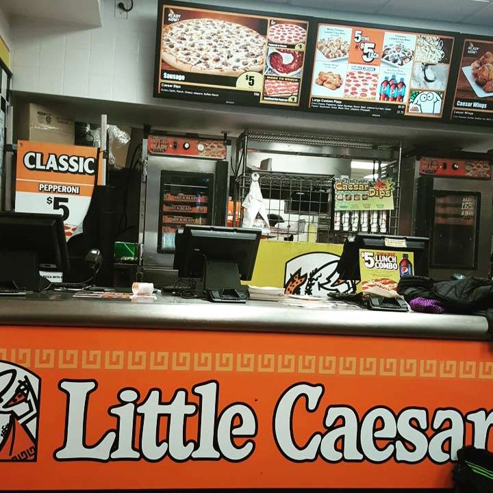 Little Caesars Pizza | 2831 N Oakland Ave, Milwaukee, WI 53211, USA | Phone: (414) 962-9444