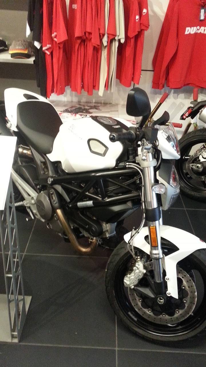 Bloodworth BMW Ducati Vespa | 288 White Bridge Pike, Nashville, TN 37209, USA | Phone: (615) 321-3311