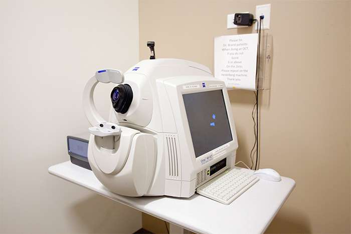 Hauser-Ross Eye Institute | 1630 Gateway Dr, Sycamore, IL 60178, USA | Phone: (800) 243-2587