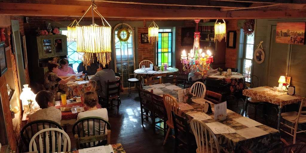 Farm House Café & Tea Room | 5171 Bean Blossom Rd, Nineveh, IN 46164, USA | Phone: (812) 988-2004