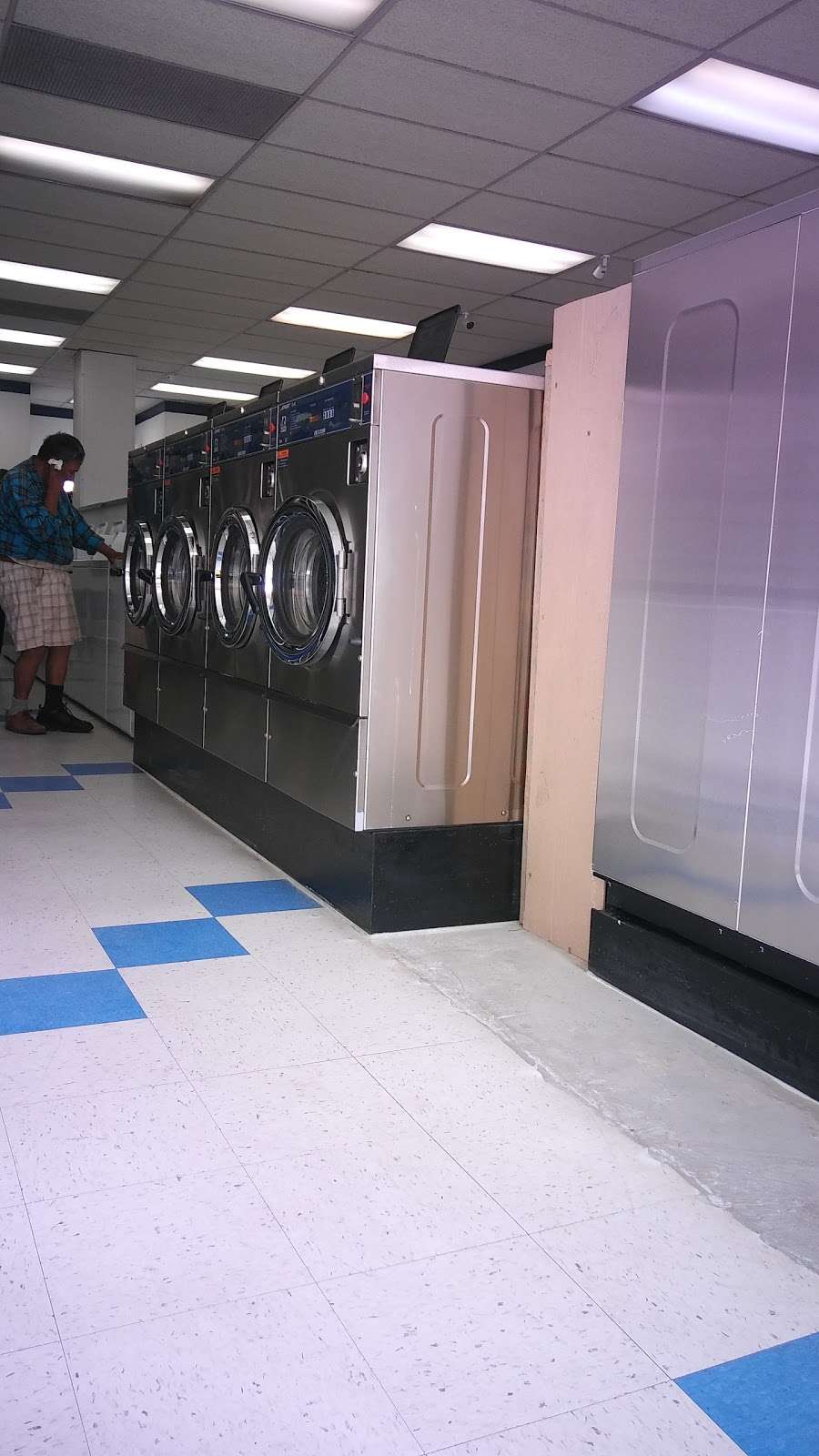 COIN LAUNDRY | 670 N Ventura Rd, Oxnard, CA 93030, USA | Phone: (805) 407-6504