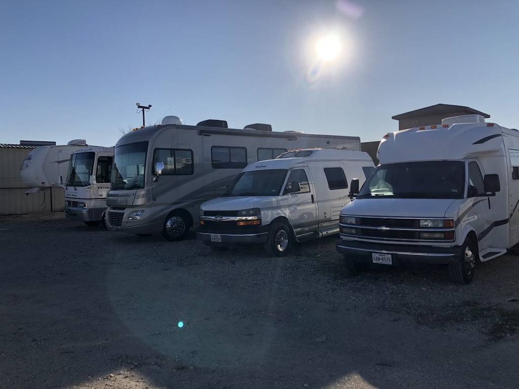 Friendly RVs | 2800 Kimbo Rd, Fort Worth, TX 76111, USA | Phone: (817) 484-8379