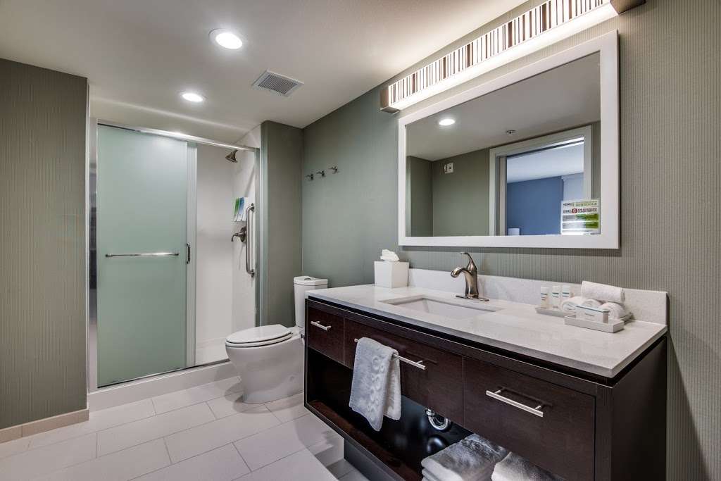 Home2 Suites by Hilton DFW Airport South Irving | 4340 W Airport Fwy, Irving, TX 75062, USA | Phone: (972) 986-3606