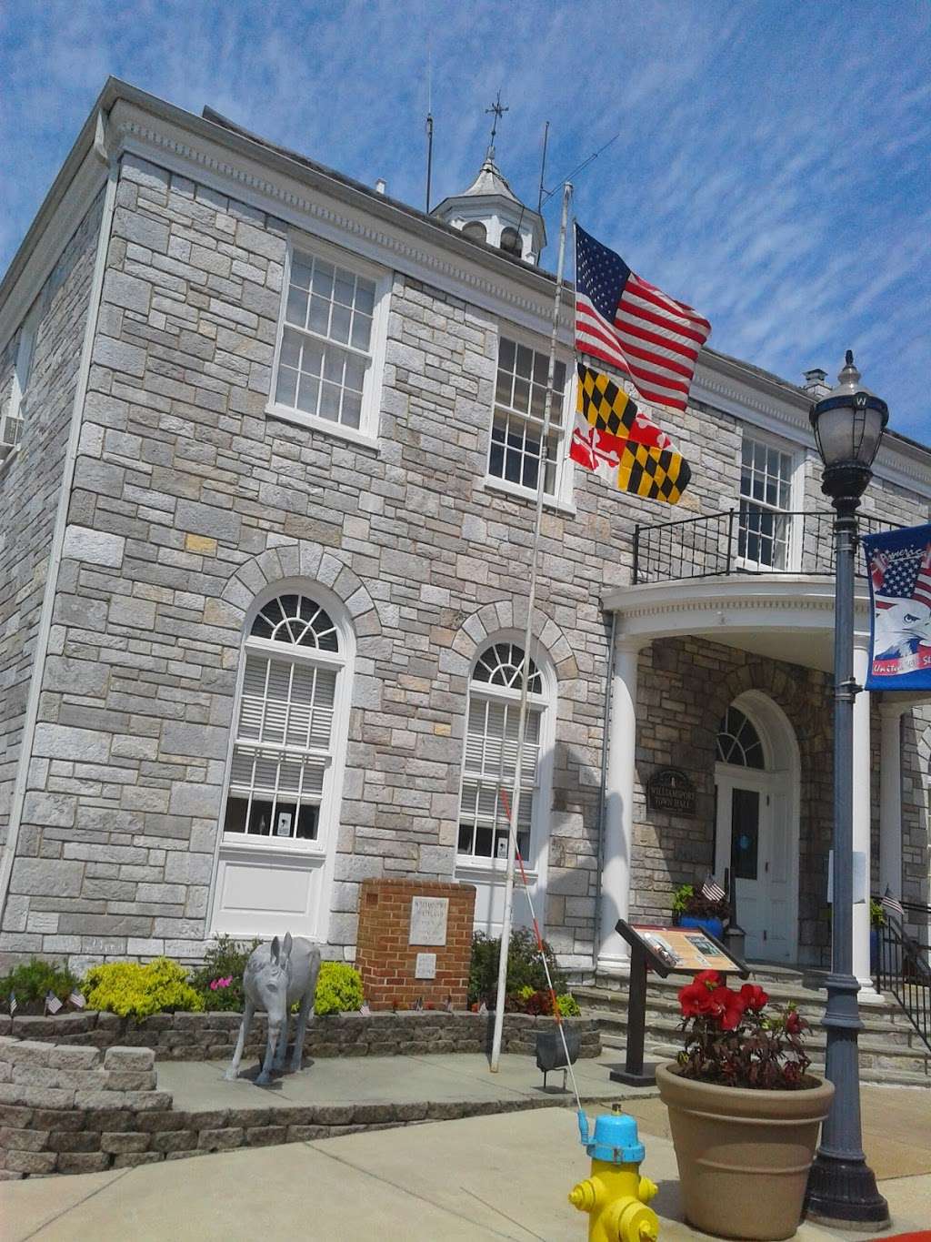 Williamsport Town Hall | 2 N Conococheague St, Williamsport, MD 21795, USA | Phone: (301) 223-7711