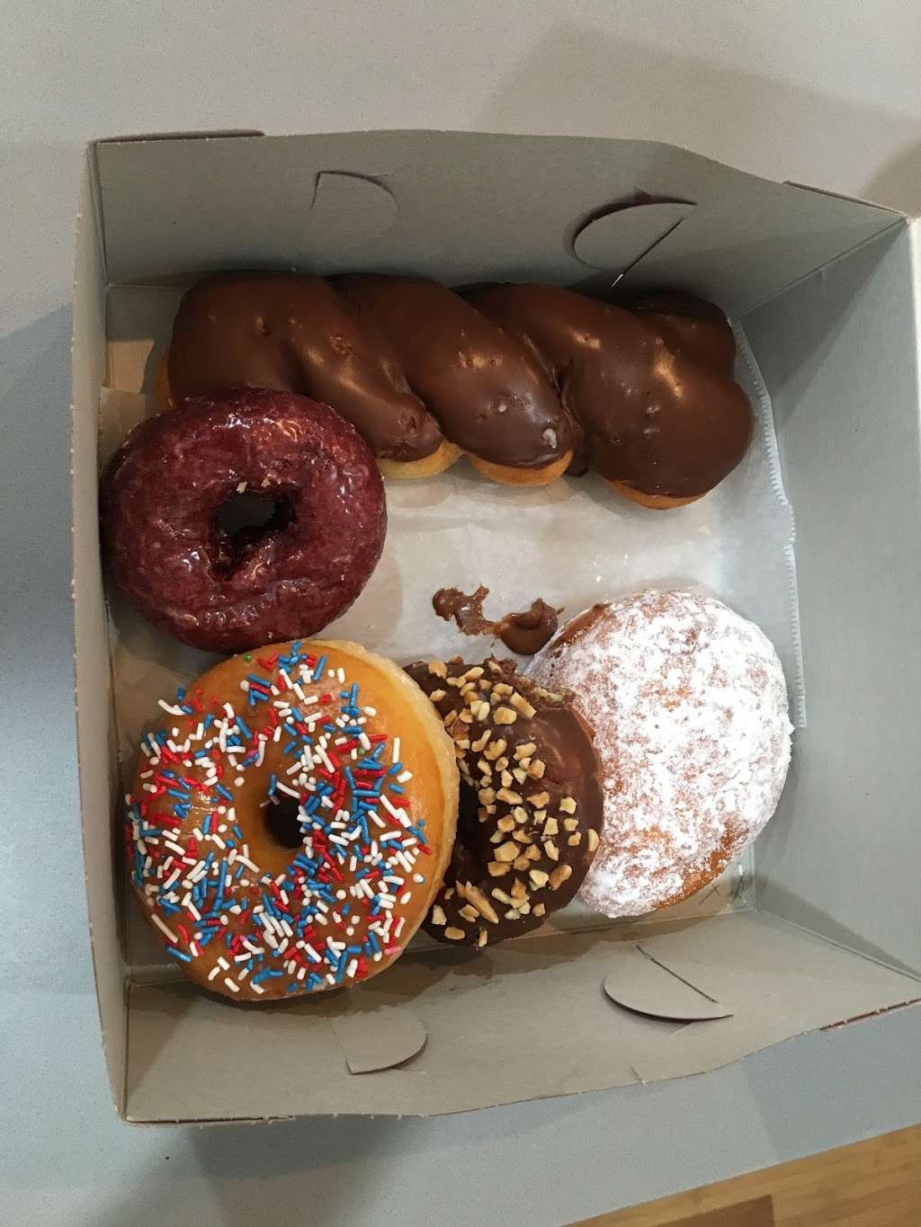 Moon Donuts | 1000 Torrance Blvd, Redondo Beach, CA 90277, USA | Phone: (310) 543-1867