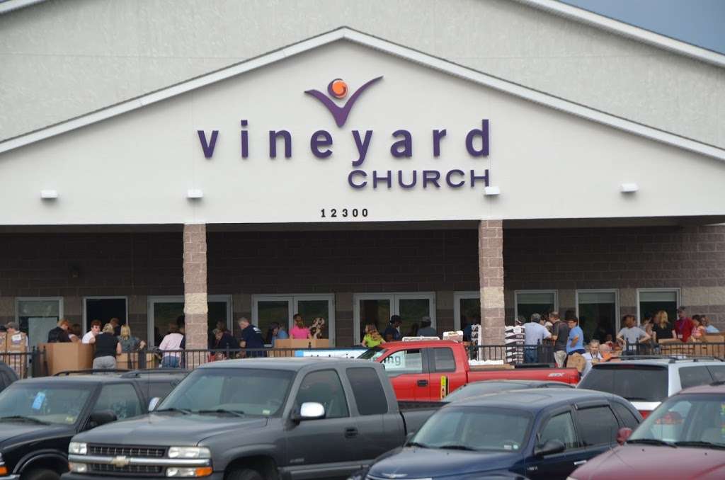 Vineyard Church | 12300 NW Arrowhead Trfy, Kansas City, MO 64165, USA | Phone: (816) 734-8100