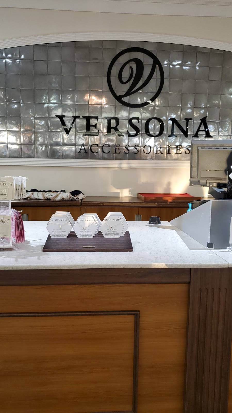 Versona | 11745 I-10, San Antonio, TX 78230, USA | Phone: (210) 877-5139