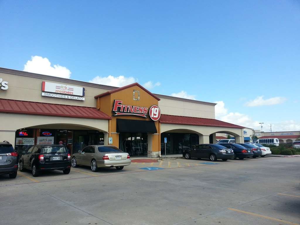 Fitness 19 | 3111 N Fry Rd, Katy, TX 77449, USA | Phone: (281) 578-1166