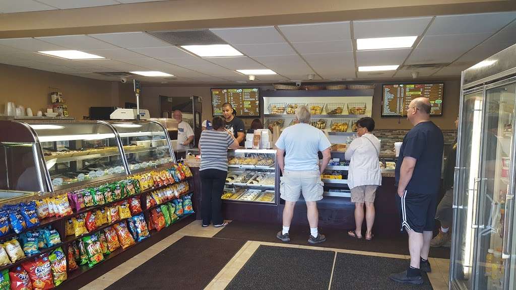 West Babylon Bagels & Deli | 5051 581, 5051, NY-109, West Babylon, NY 11704 | Phone: (631) 893-7080