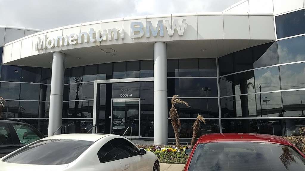 Momentum BMW | 10002 Southwest Fwy, Houston, TX 77074 | Phone: (855) 645-6452